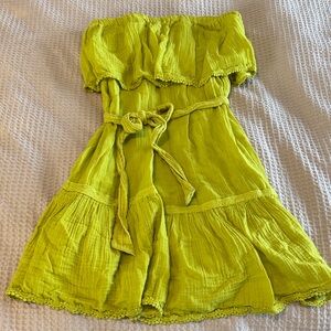 Charming Yellow-Green Strapless Dress